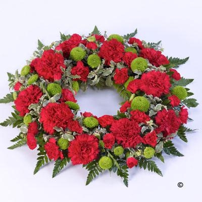 Classic Wreath   Red