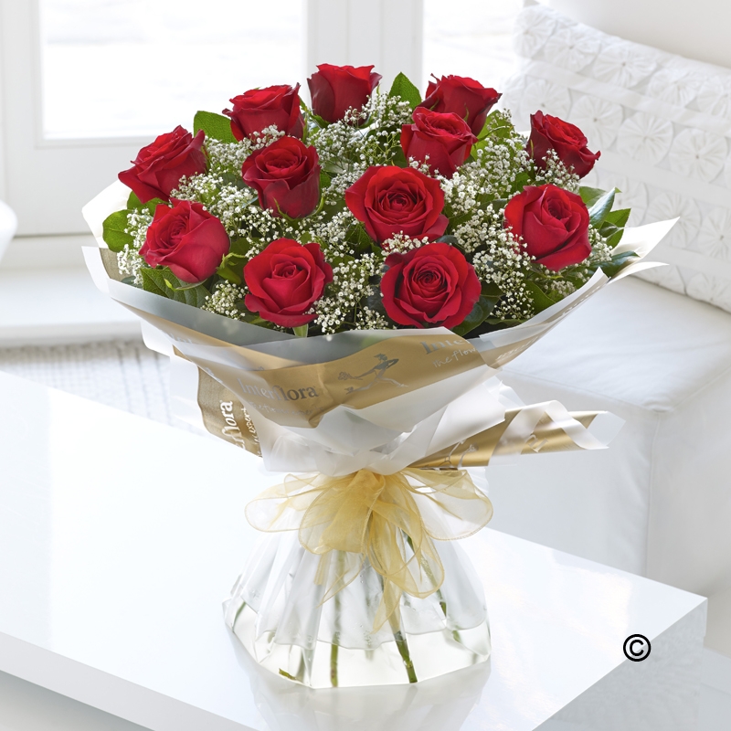 Red Rose Tie (12, 18 or 24 roses)